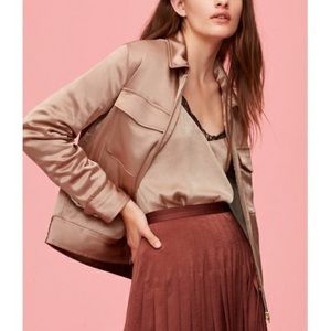 Aritzia Little Moon Nerine Satin Utility Jacket in Champagne Size Small / S